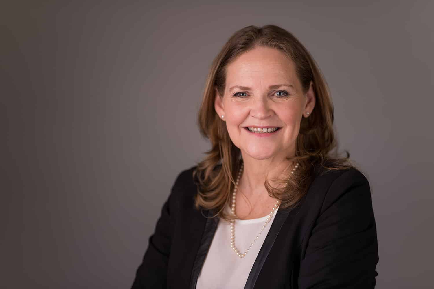 Irmie Nickel - therapist in Winnipeg at Oakville Wellness Center